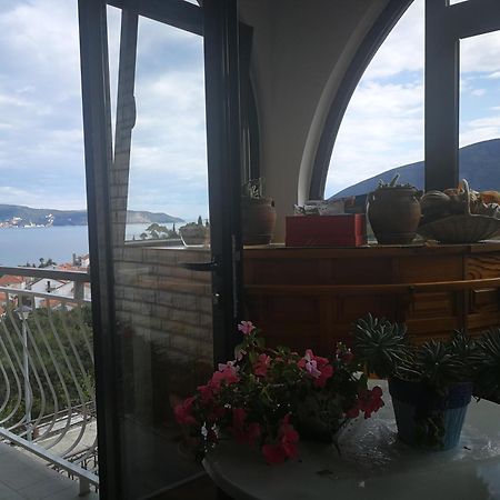 Apartments La Dolce Vita Херцег Нови Екстериор снимка
