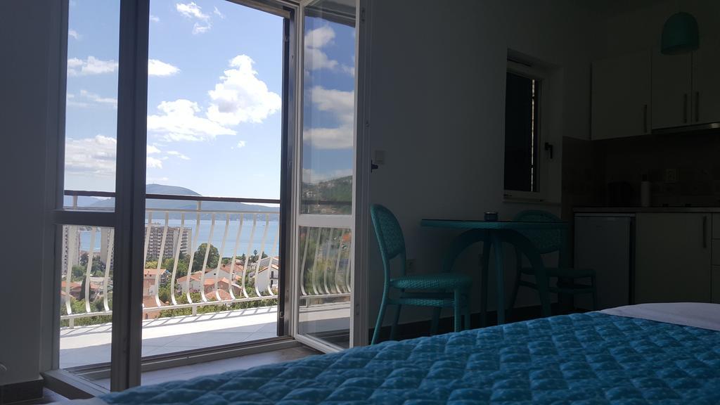 Apartments La Dolce Vita Херцег Нови Екстериор снимка