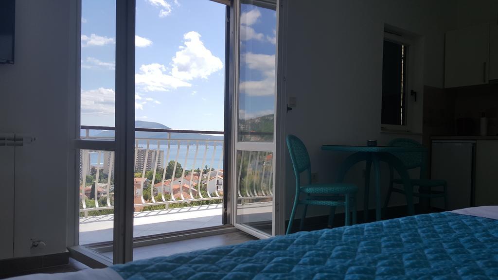 Apartments La Dolce Vita Херцег Нови Екстериор снимка