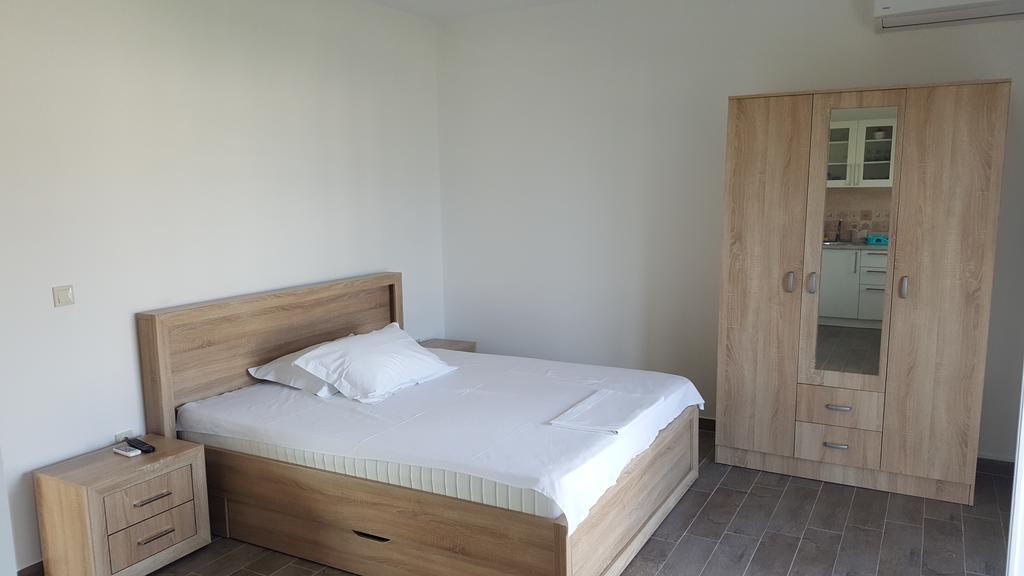 Apartments La Dolce Vita Херцег Нови Екстериор снимка