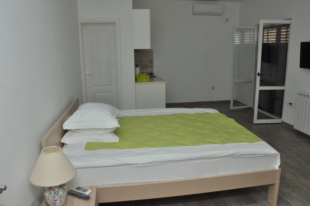 Apartments La Dolce Vita Херцег Нови Екстериор снимка