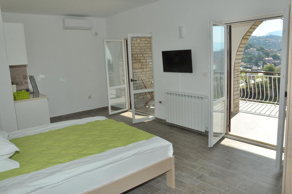 Apartments La Dolce Vita Херцег Нови Екстериор снимка