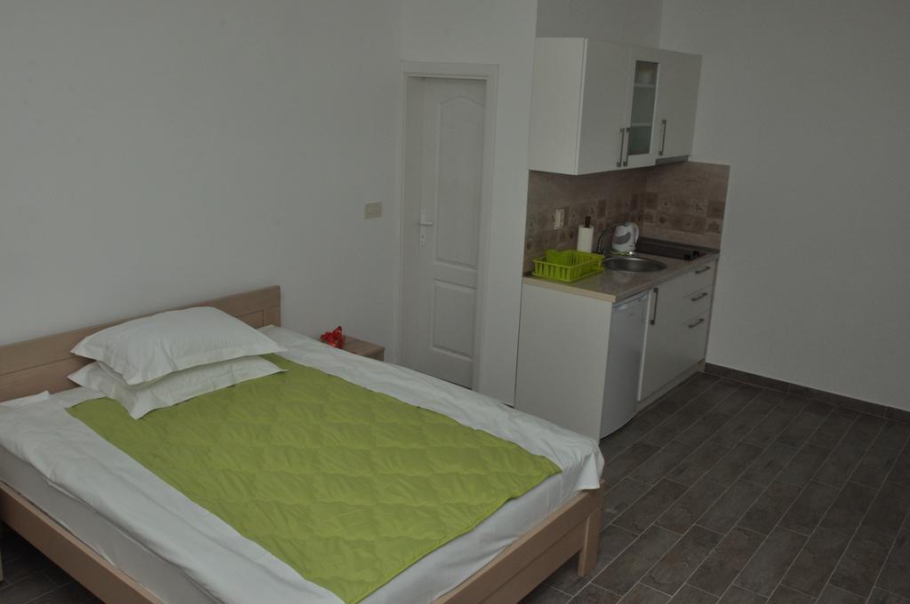 Apartments La Dolce Vita Херцег Нови Екстериор снимка